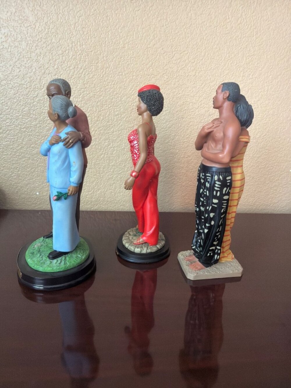 Vintage UTI Ebony Treasures African American Resin Figurines Lot of 3 Family - Picture 2 of 16